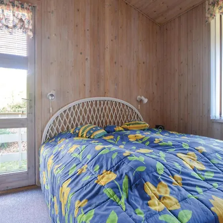 Three Bedroom Holiday In Logstor